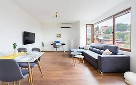 Domus Apartment Old Town